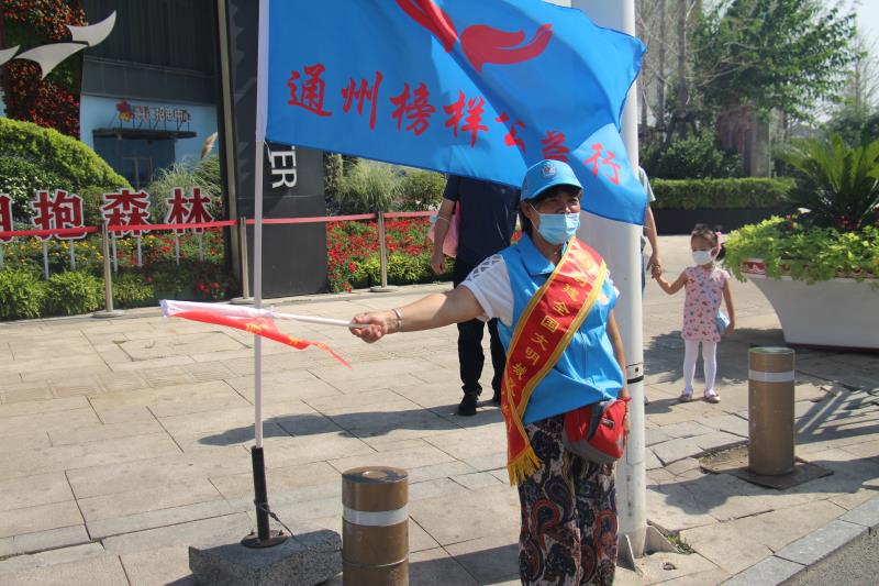 <strong>大吊操逼爽爽爽爽爽</strong>